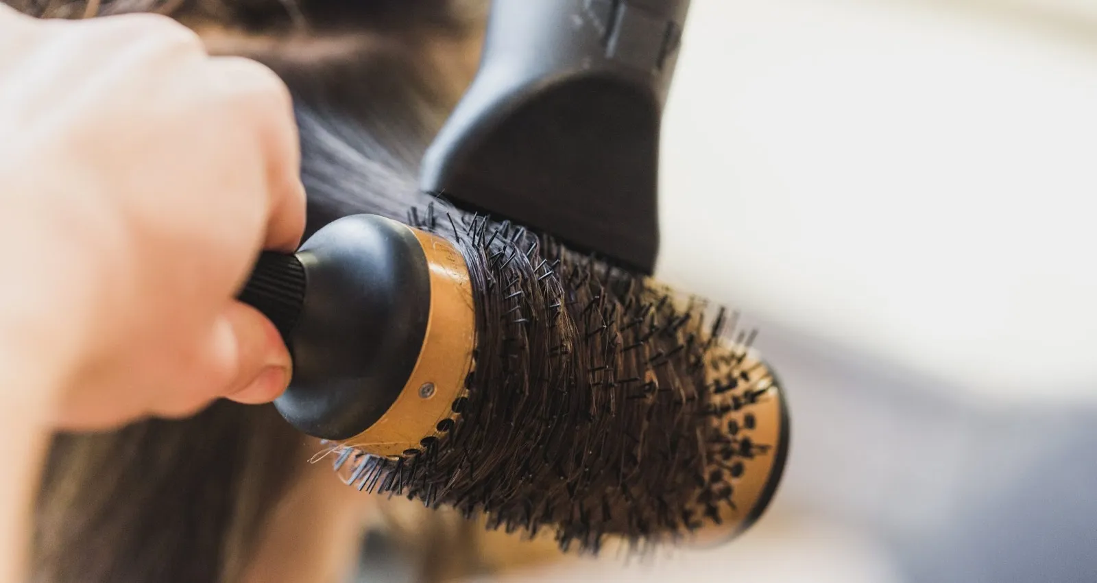 Cách làm phồng tóc siêu đơn giản giúp nàng thăng hạng nhan sắc